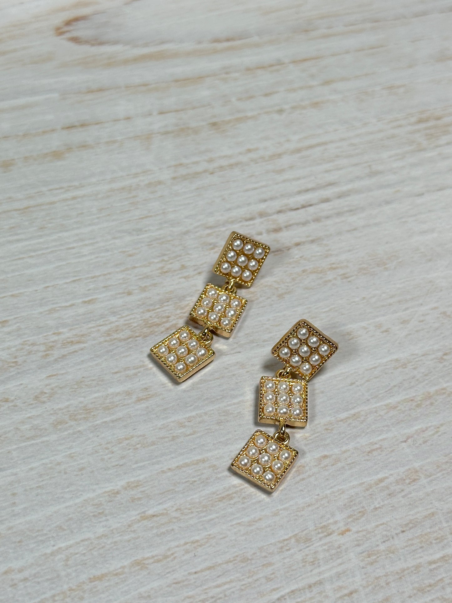 Stylish Square Pearl Earring