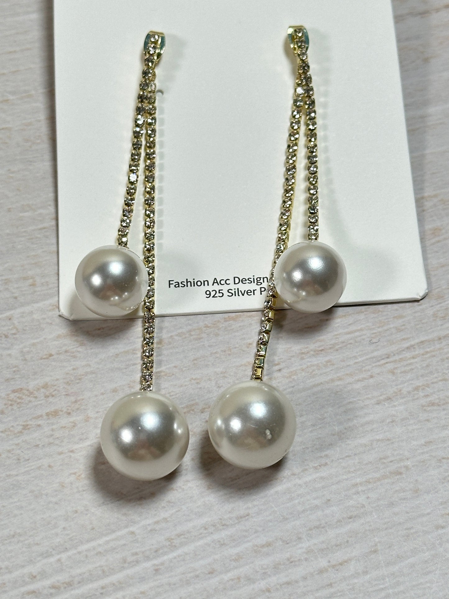 Fashion Pearl Earring