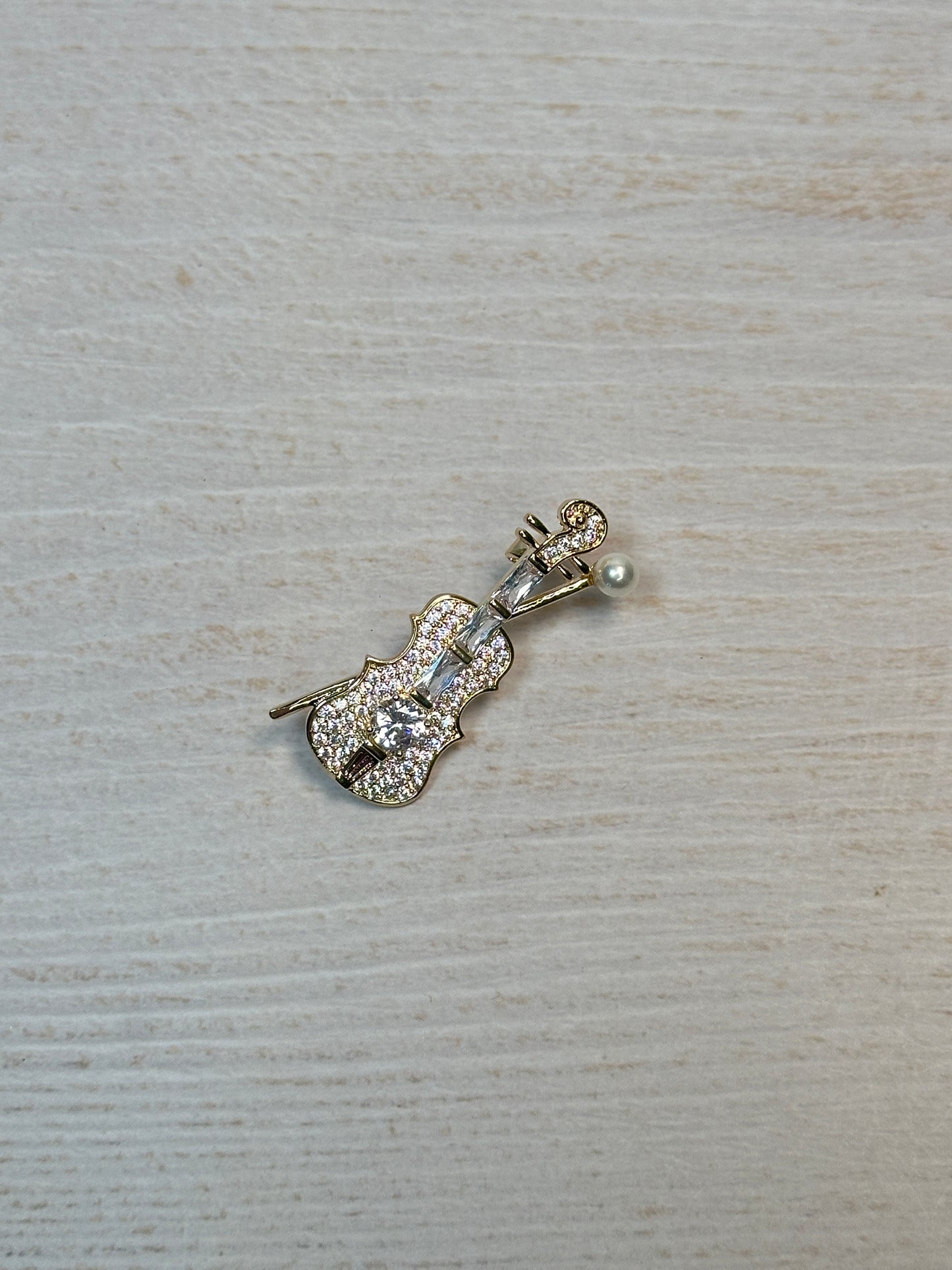 Small Violin Sparkling Brooch