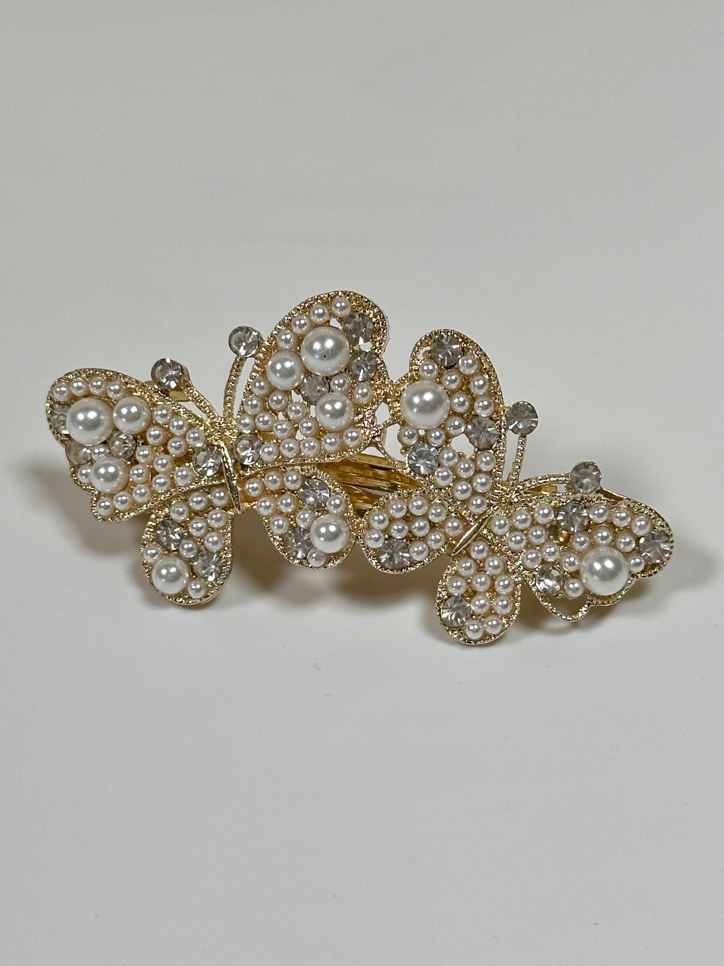 Elegant Butterfly Pearl Clip