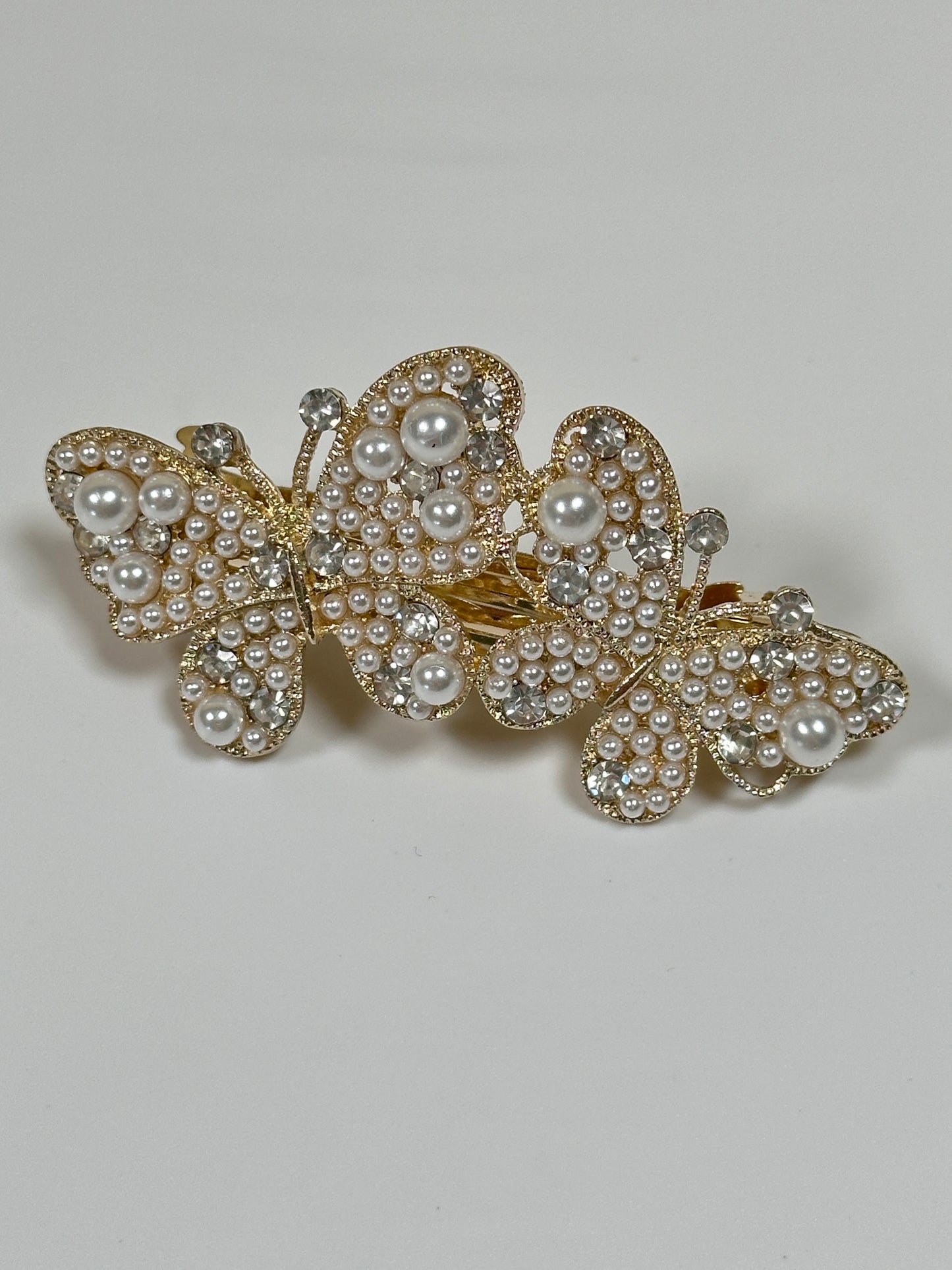 Elegant Butterfly Pearl Clip