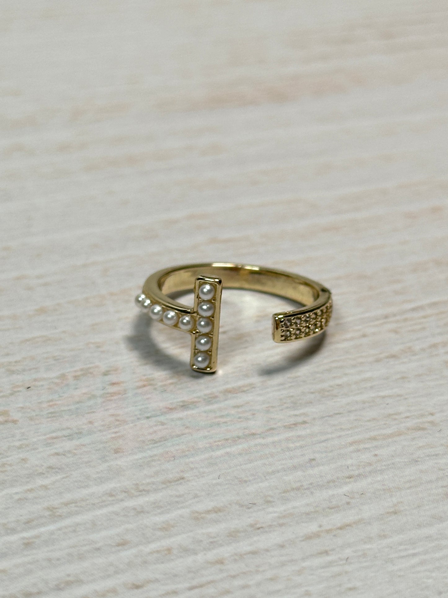 Adjustable Ring in T Shape