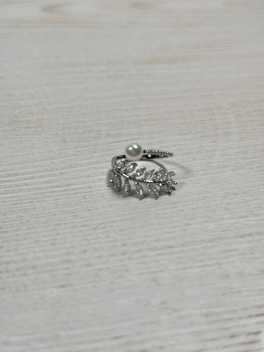 Leaf with Cubic Zirconia Adjustable Ring