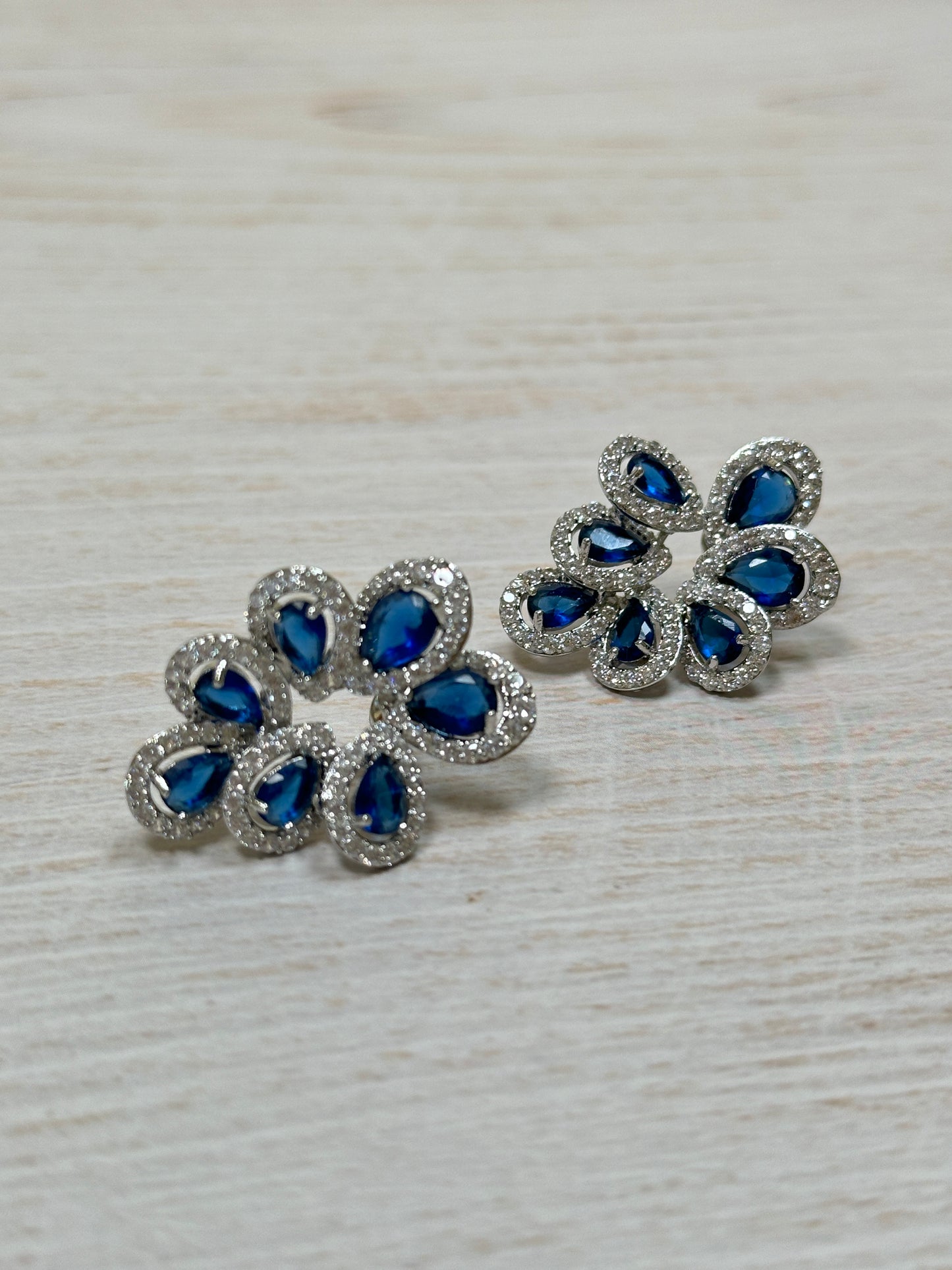 Elegant Cubic Zirconia Earring, Blue