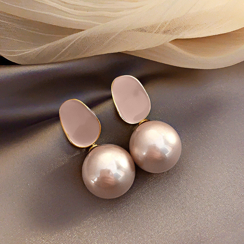 Women Quality Pearl Earrings