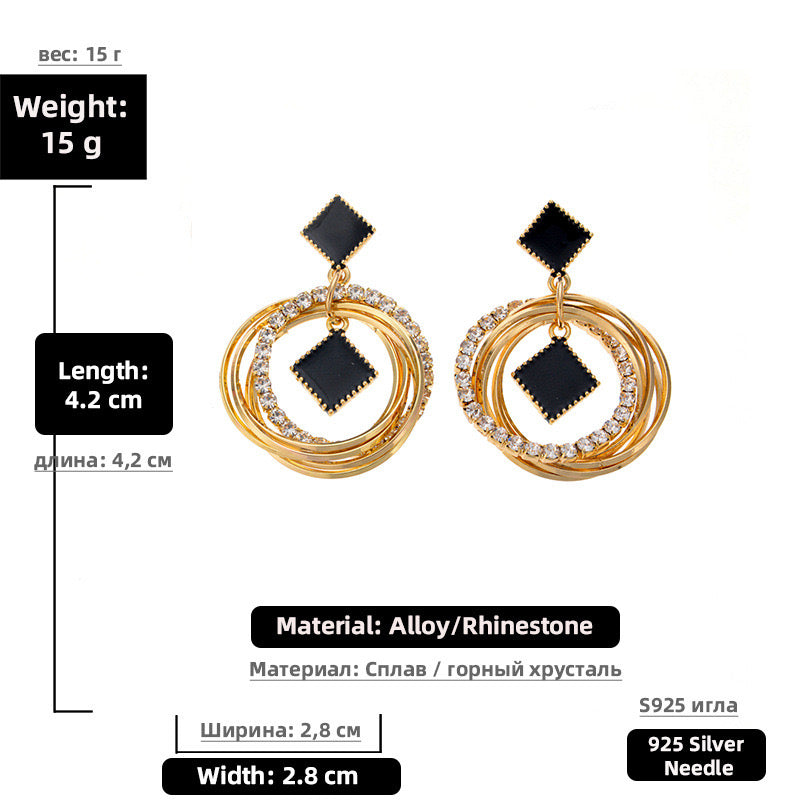 Women Fashion Loop Earrings