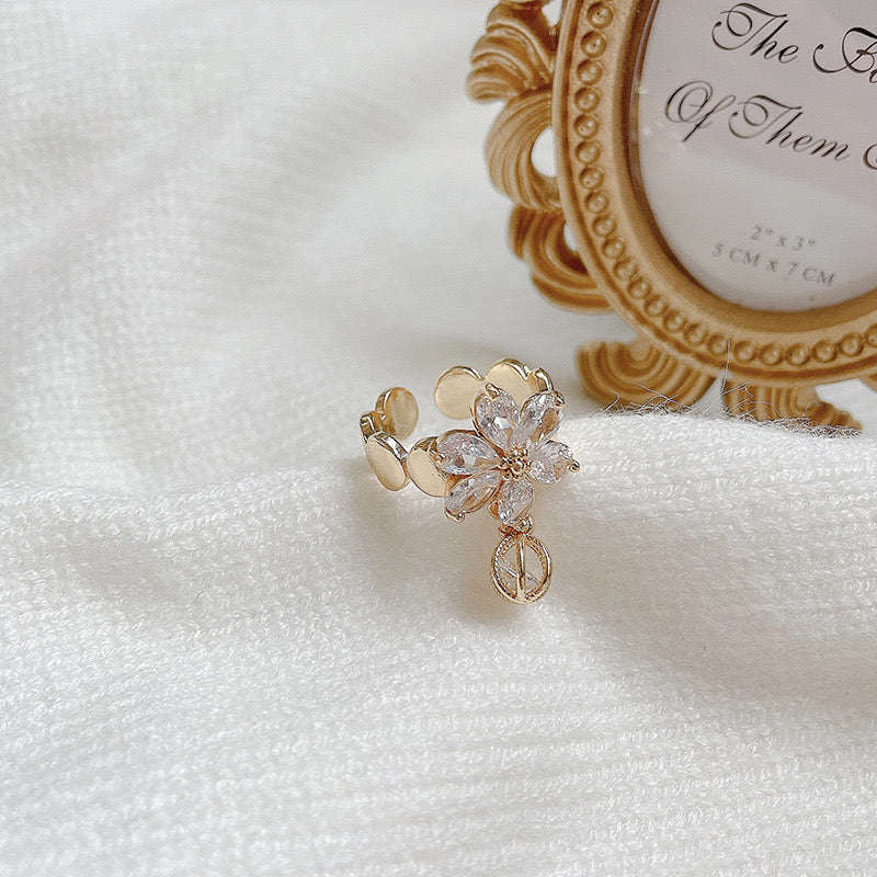 Women Quality Flower Adjustable Ring