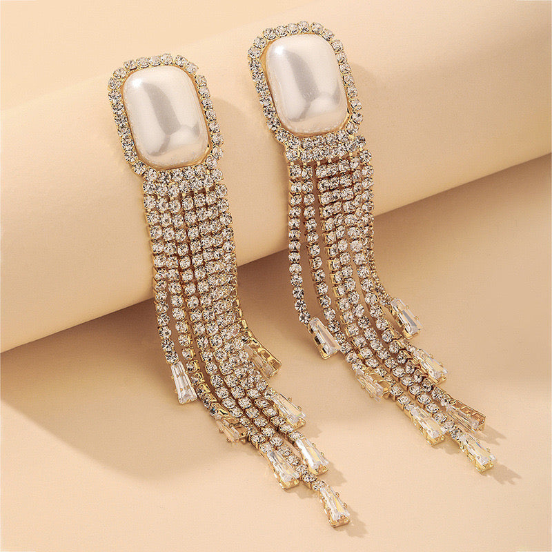 Women Sparkling Tassels Earrings