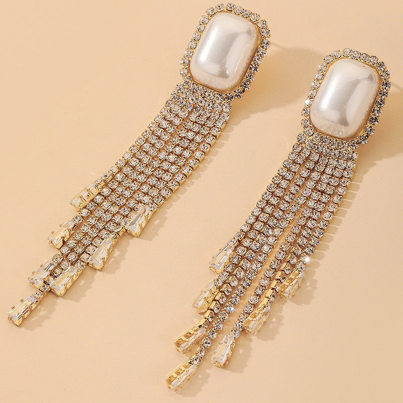 Women Sparkling Tassels Earrings