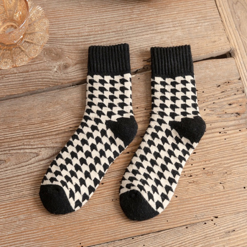 Women Quality Warm Socks, Black