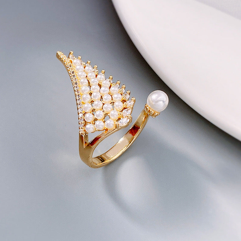 Women Quality Wing with Pearl Adjustable Ring