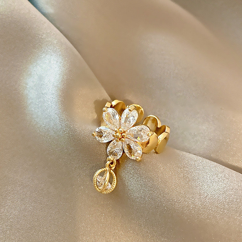 Women Quality Flower Adjustable Ring