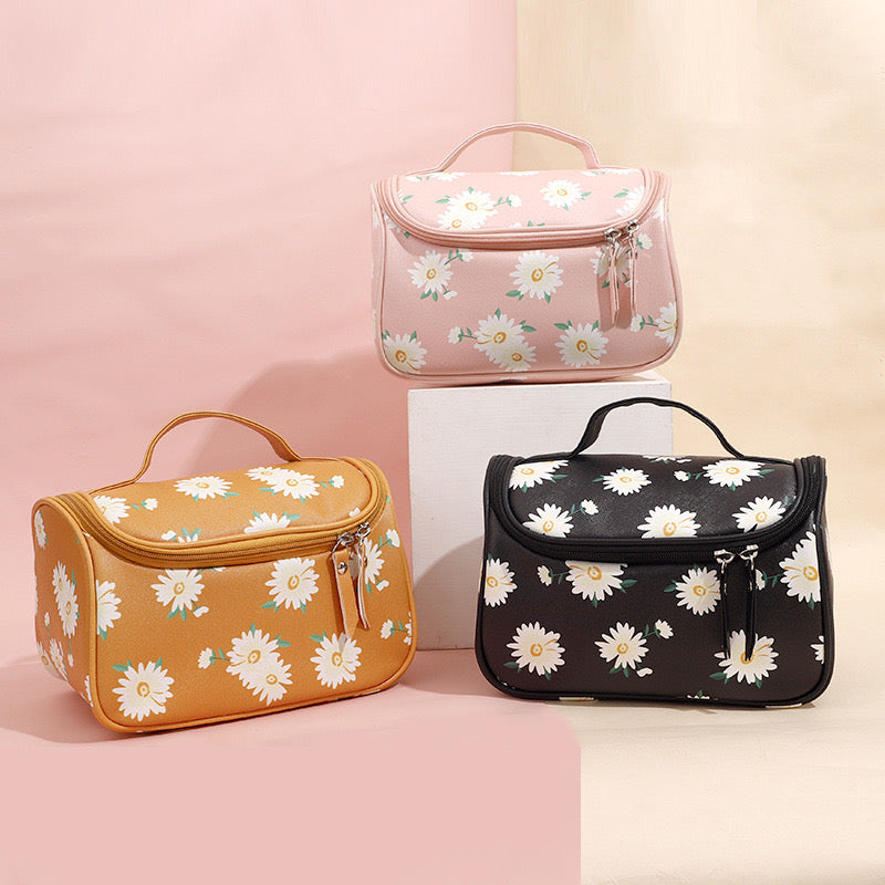 Beautiful Portable Travel Makeup Bag with Daisy Flower, Yellow